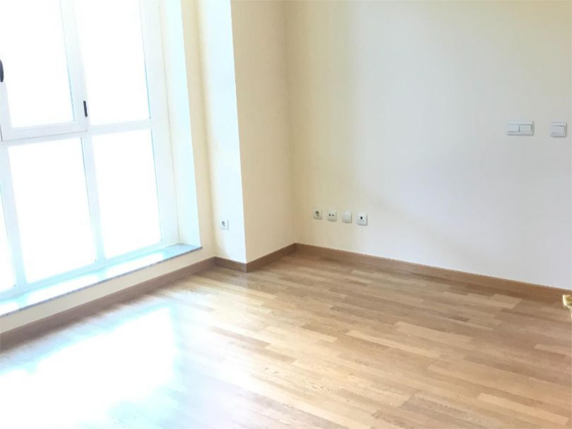 Piso en  Vía Complutense 122 - Foto 11