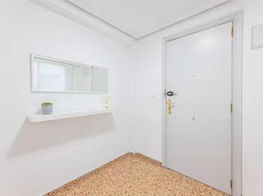 Piso en  Carrer de Yecla 19 - Foto 3