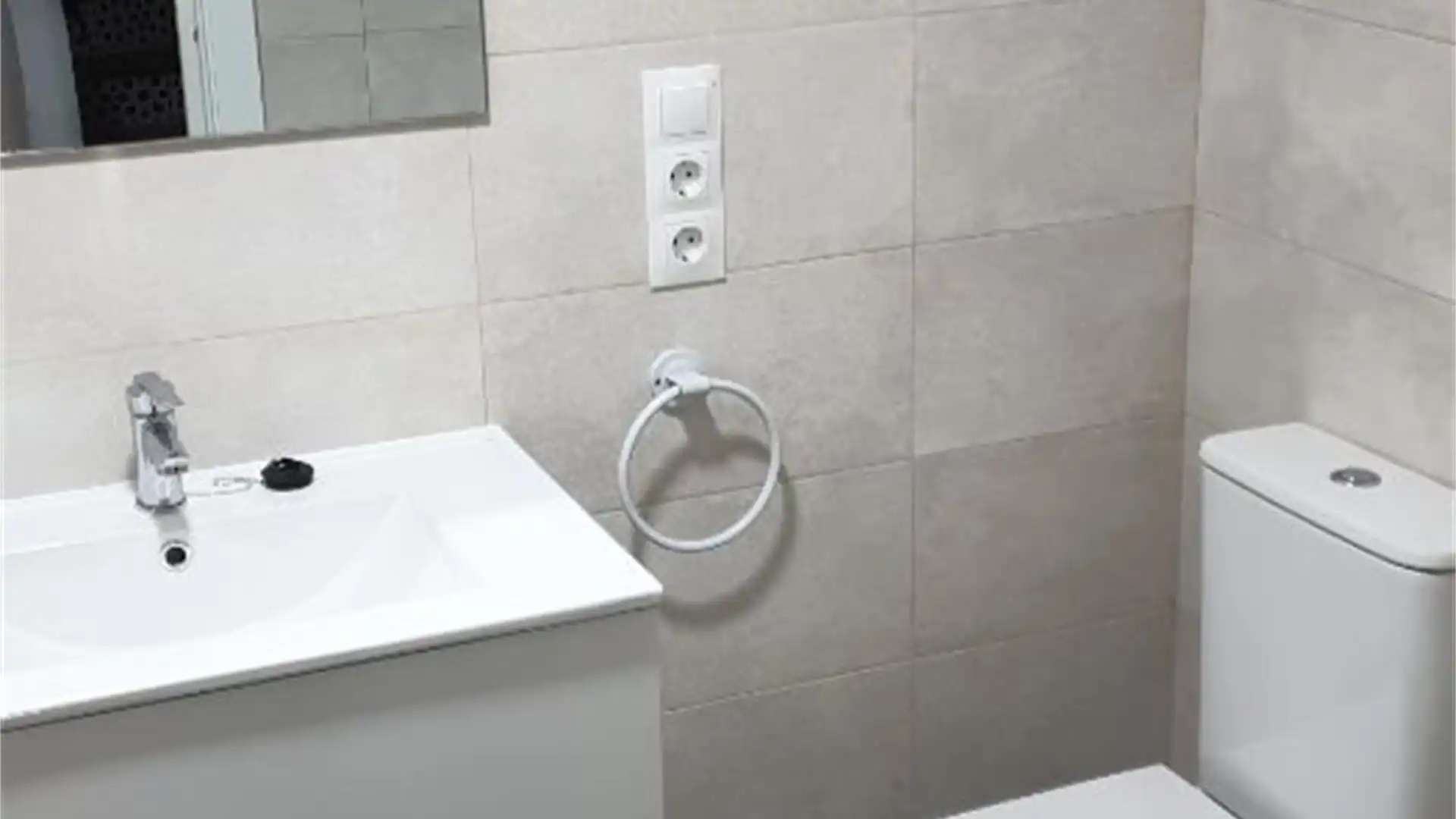 Chalet en  Avenida de la Axarquía 28 - Foto 8