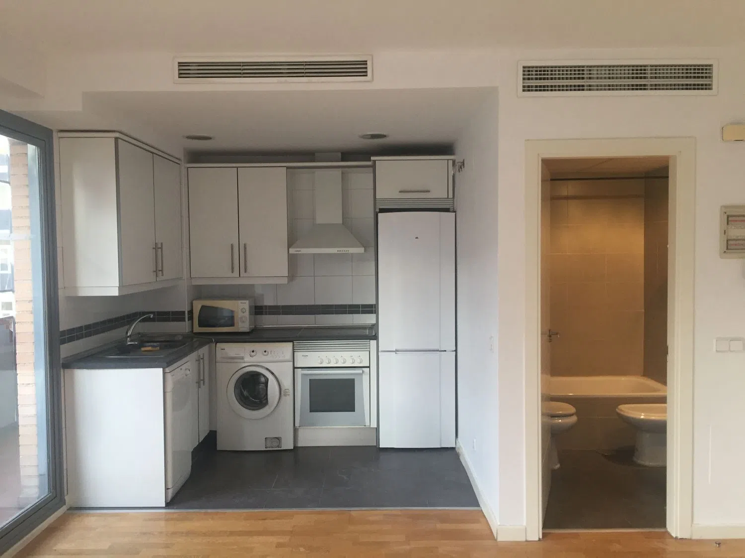 Estudio en calle Pedro Campos, 4 - Foto 1