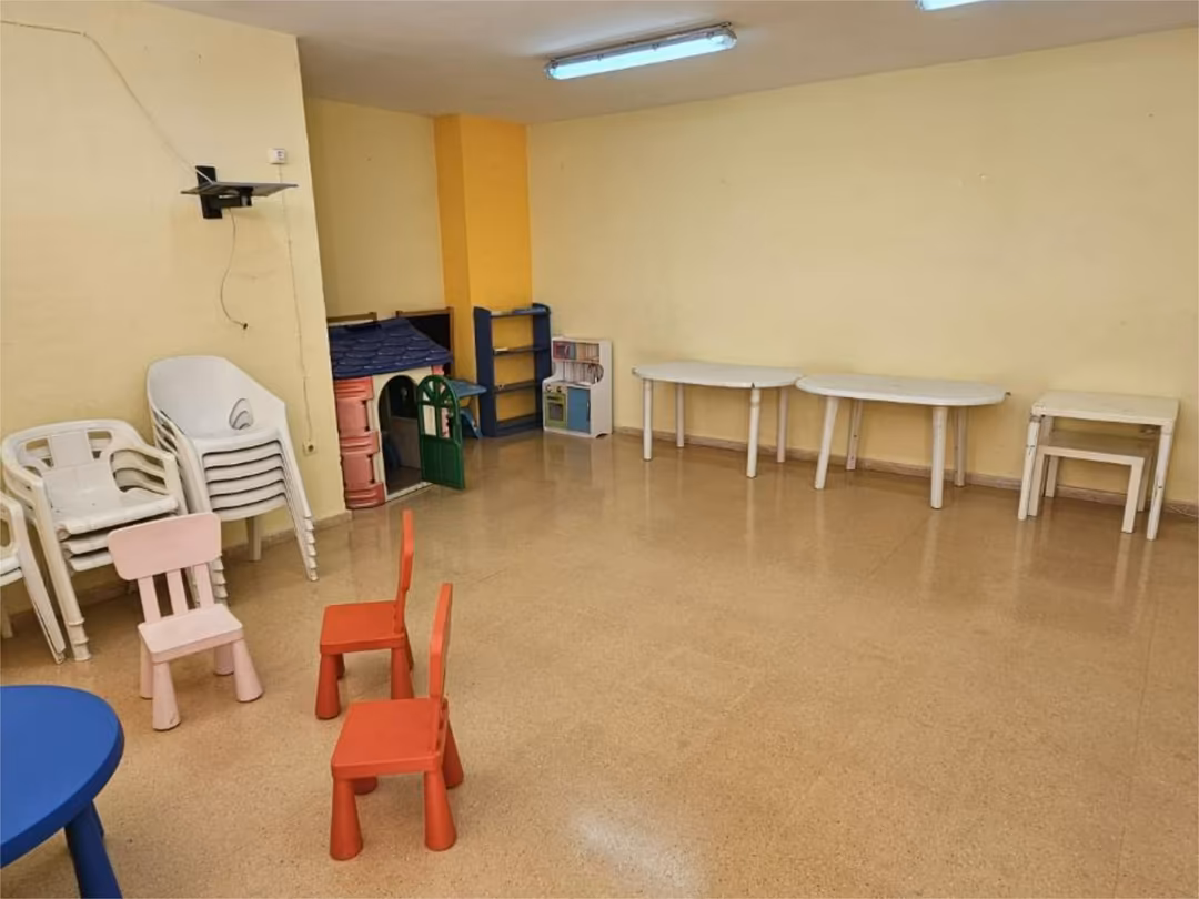 Piso en  Carrer Maria Moliner 3 - Foto 8