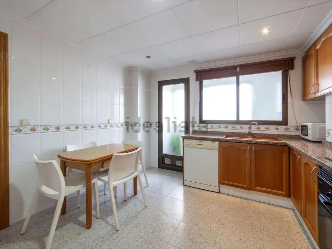 Piso en  Carrer de Carmen Estellés 10 - Foto 10