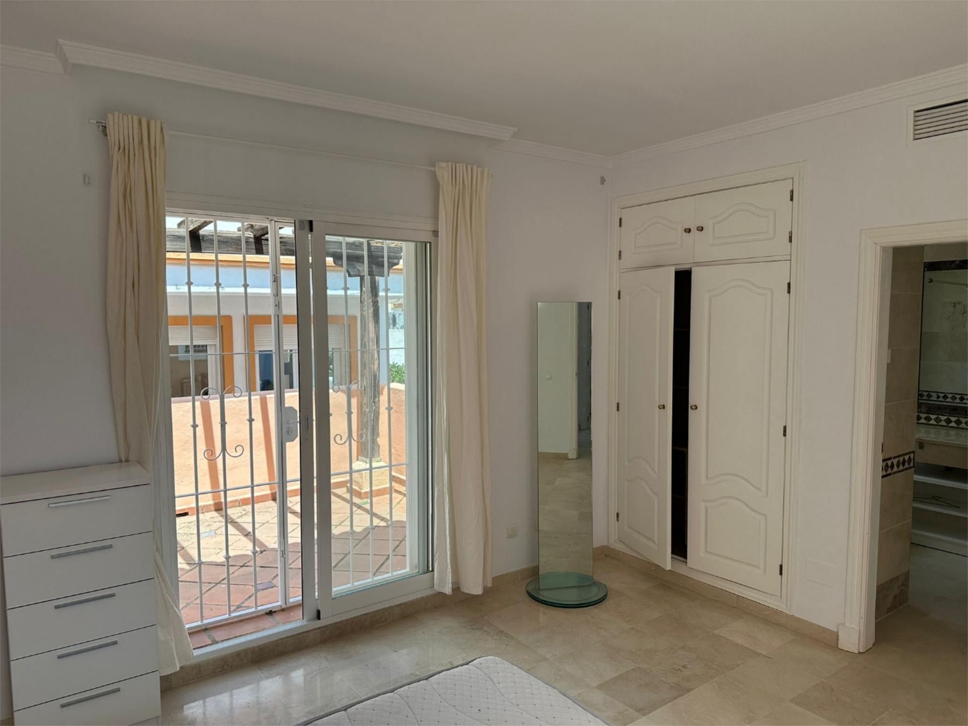 Casa adosada en  Urbanización Aloha Lake 20 - Foto 16