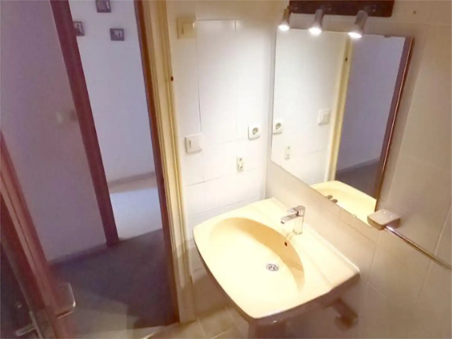 Piso en  Carrer Ab el Hamet 10 - Foto 8