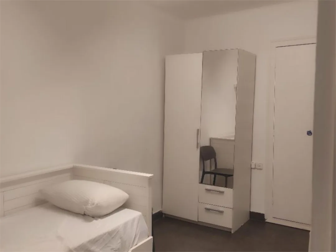 Piso en  Carrer de Sant Lli 4 - Foto 9