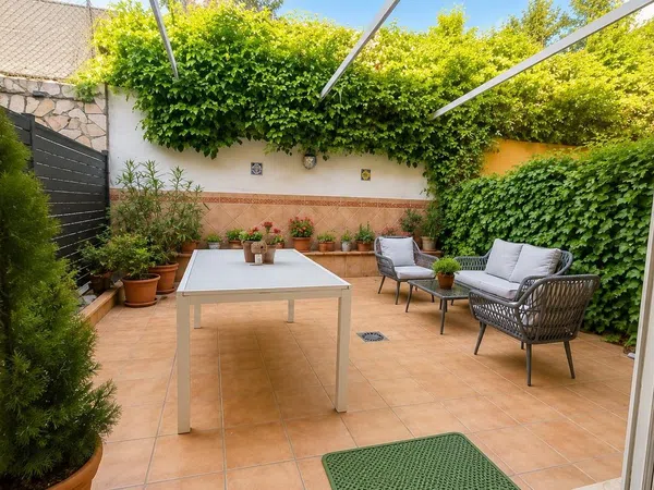Chalet adosado en Ronda San Martín - Foto 16