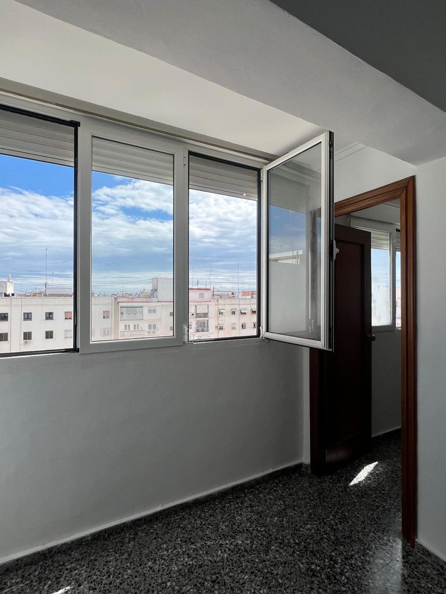 Piso en Avenida de Pérez Galdós, 84 - Foto 3