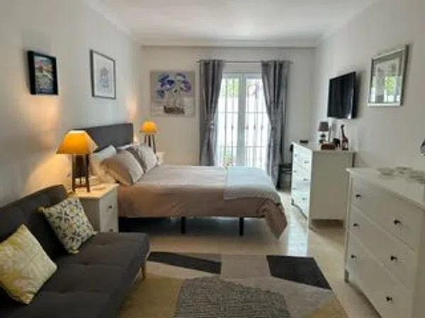 Chalet adosado en Aloha Pueblo, 120, Aloha - Foto 12
