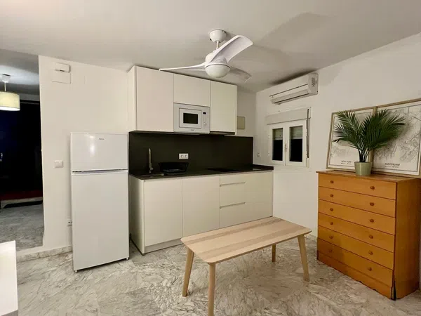 Estudio en calle Valle, 15