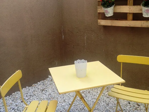 Piso en calle de Menorca, 23