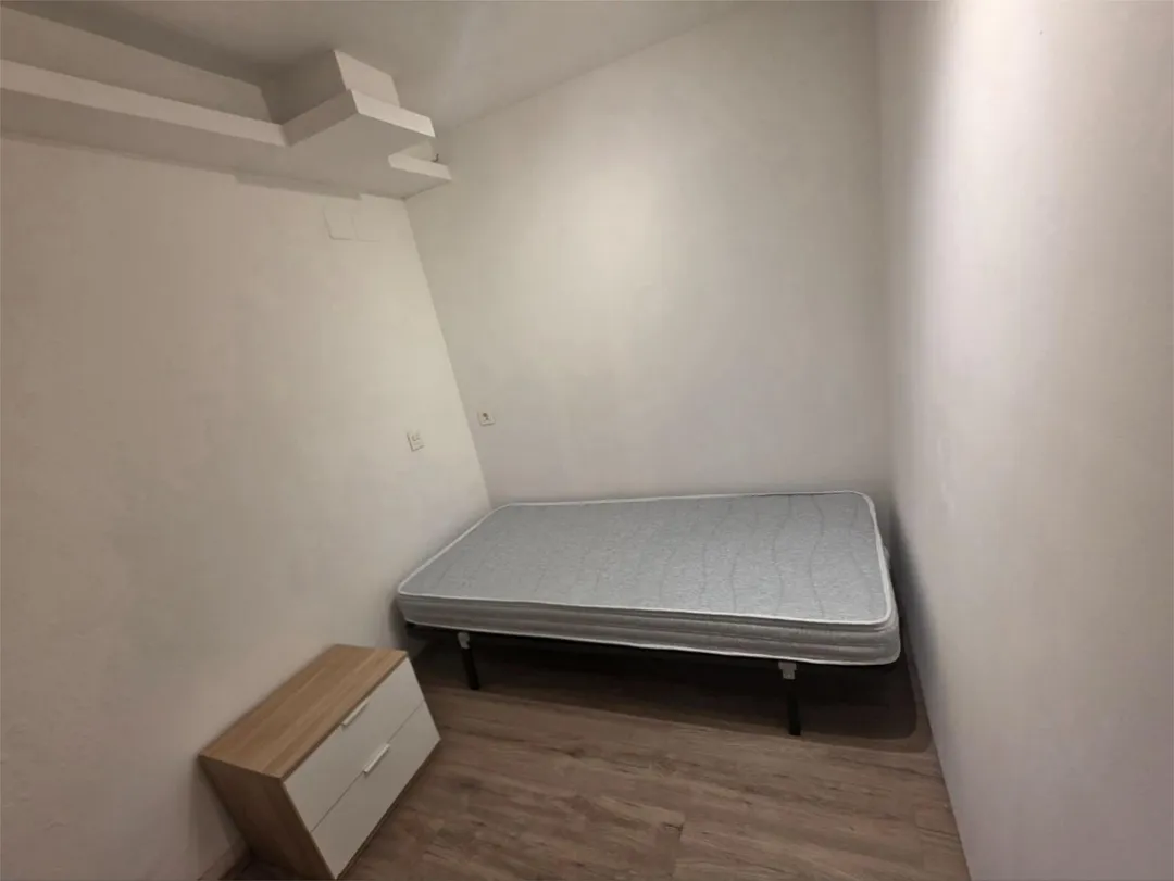 Casa adosada en  Calle Francisco López López 150 - Foto 5