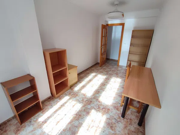 Piso en Calle Granada, 204, Altamira - Oliveros - Barrio Alto, Altamira - Oliveros - Barrio Alto - Foto 10