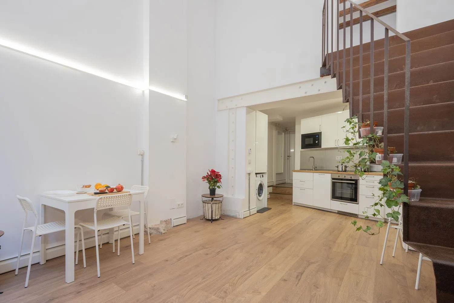 Estudio en calle de Villarroel, 98 - Foto 3