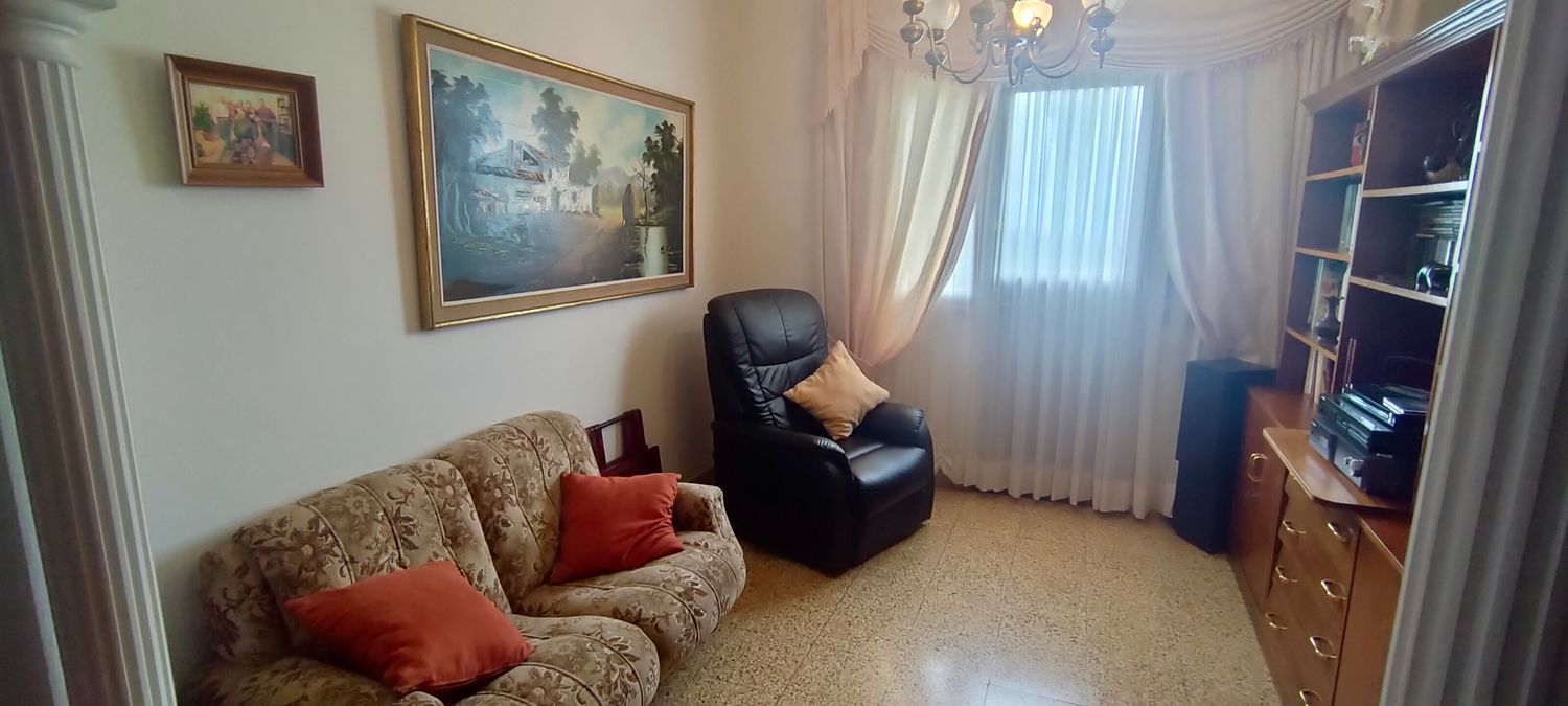 Casa independiente en avenida Monseñor Socorro Lantigua, 15 - Foto 8