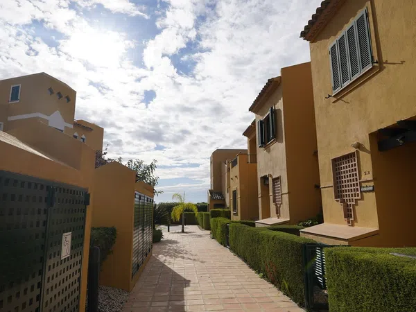 Chalet adosado en Golf Bahía - Foto 7