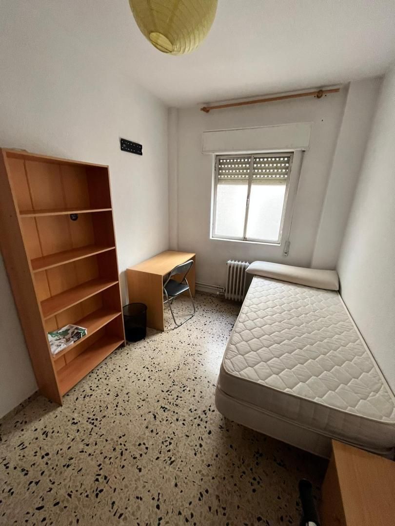 Piso en  Calle Doctor Azpitarte 8 - Foto 12