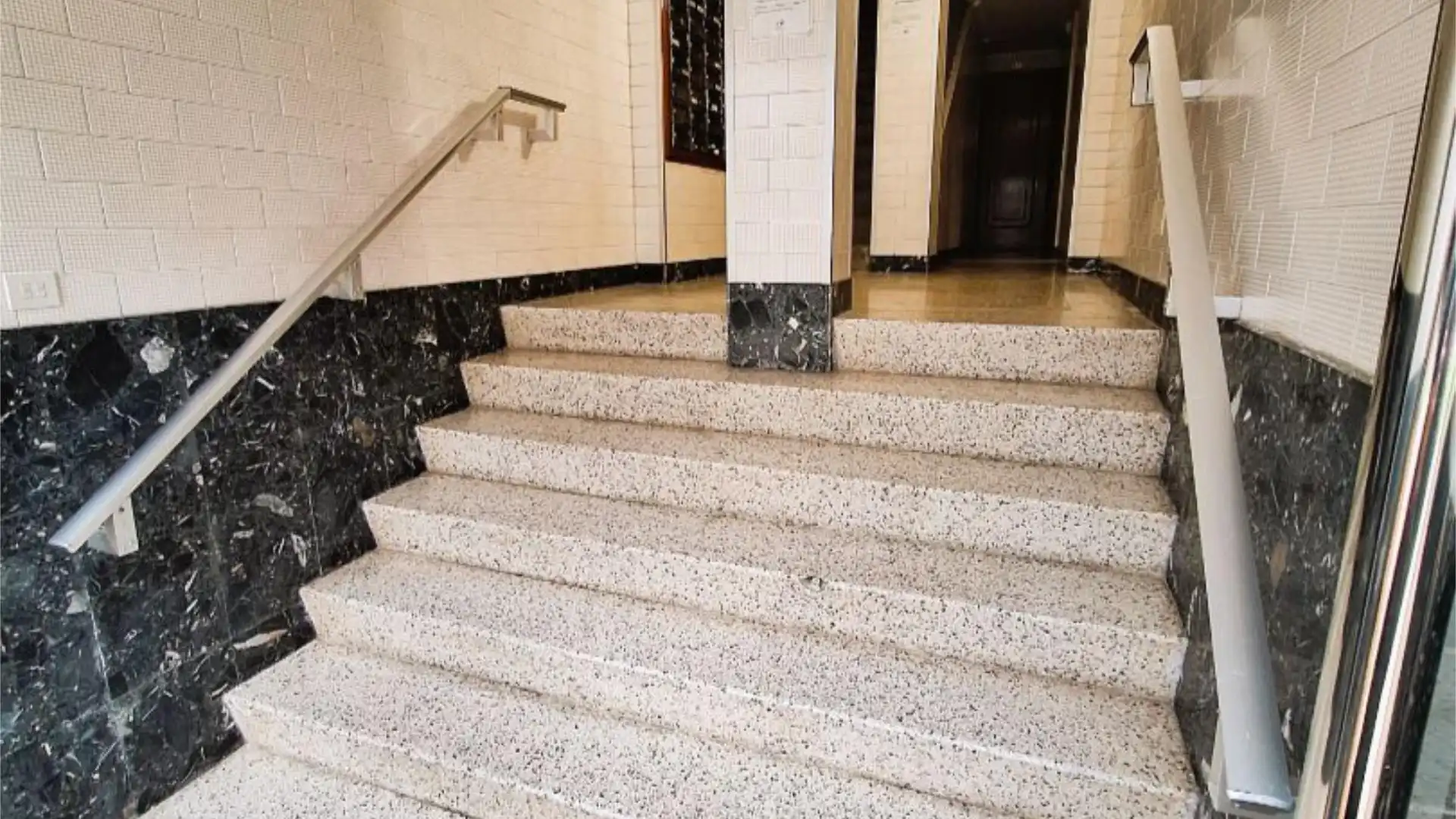 Piso en  Calle Monasterio de Cines 2 - Foto 7