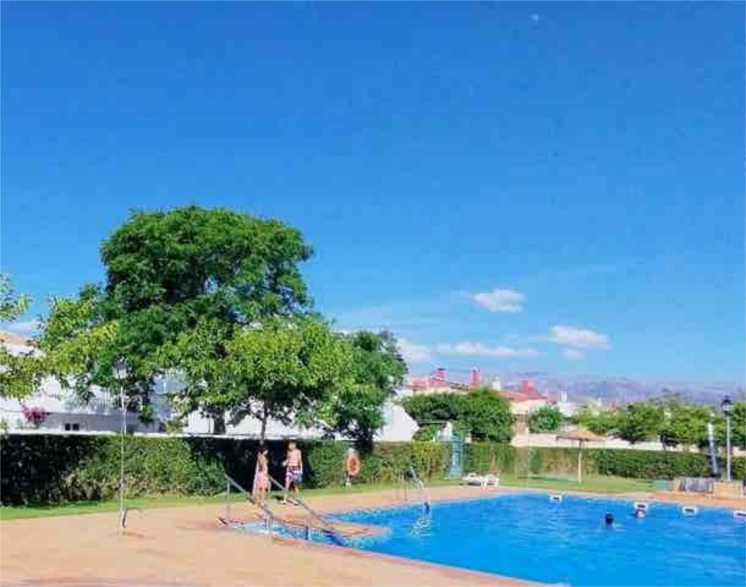 Chalet en Casa en alquiler Urb. LOMA LINDA - Foto 1