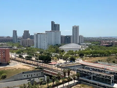Piso en plaza de Guillem Agulló, 4