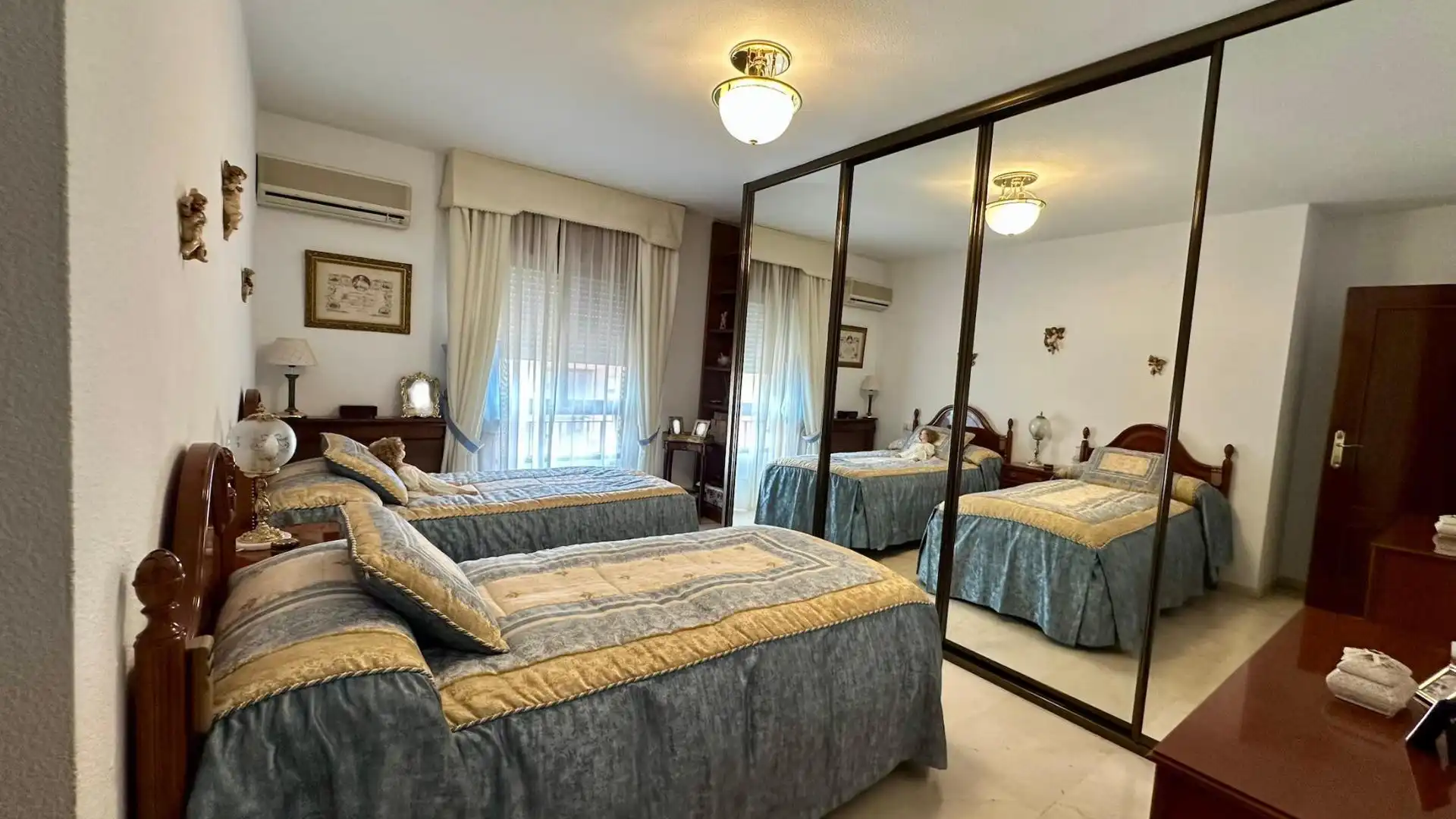 Piso en  Calle Torre de Peralada 3 - Foto 13