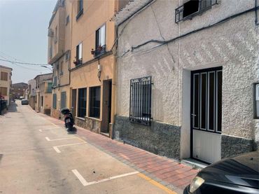 Casa adosada en  Calle Correos 8 - Foto 1