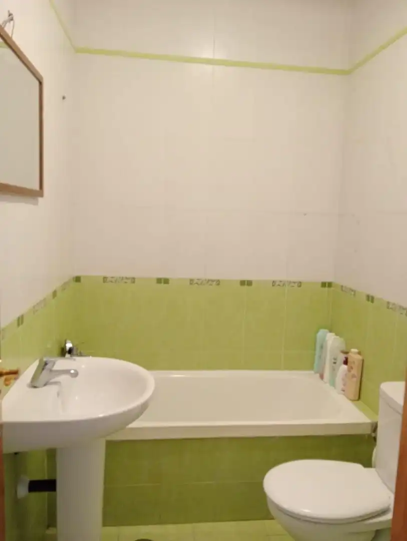 Casa adosada en  Calle Virgen de Lourdes 11 - Foto 3