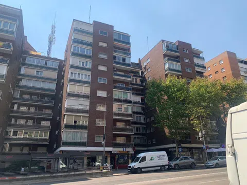 Piso en avenida del Mediterráneo, 16