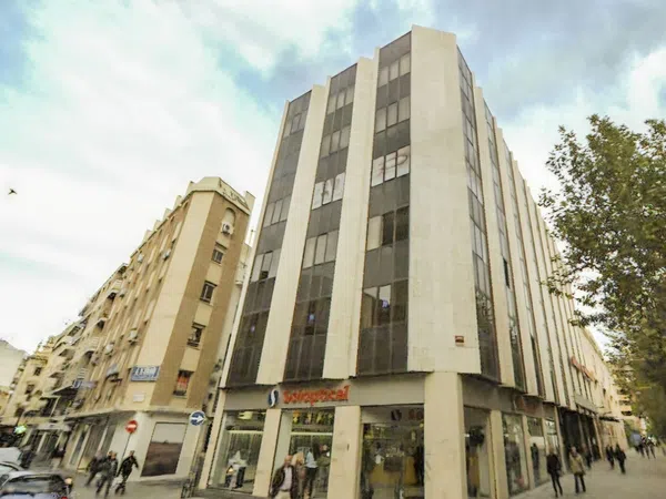 Piso en Avenida del Gran Capitán, 1 - Foto 2