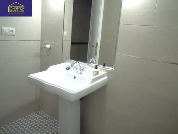 Piso en Ciudad Jardín - Foto 12