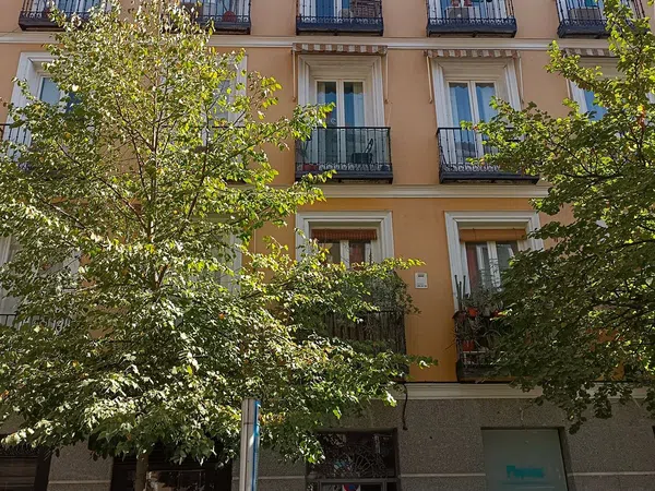 Piso en calle de Valverde, 26