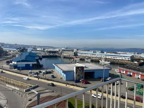 Piso en calle Teófilo Llorente, 69 - Foto 1