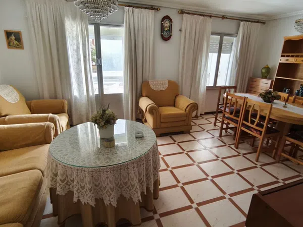 Piso en plaza Argel, 10