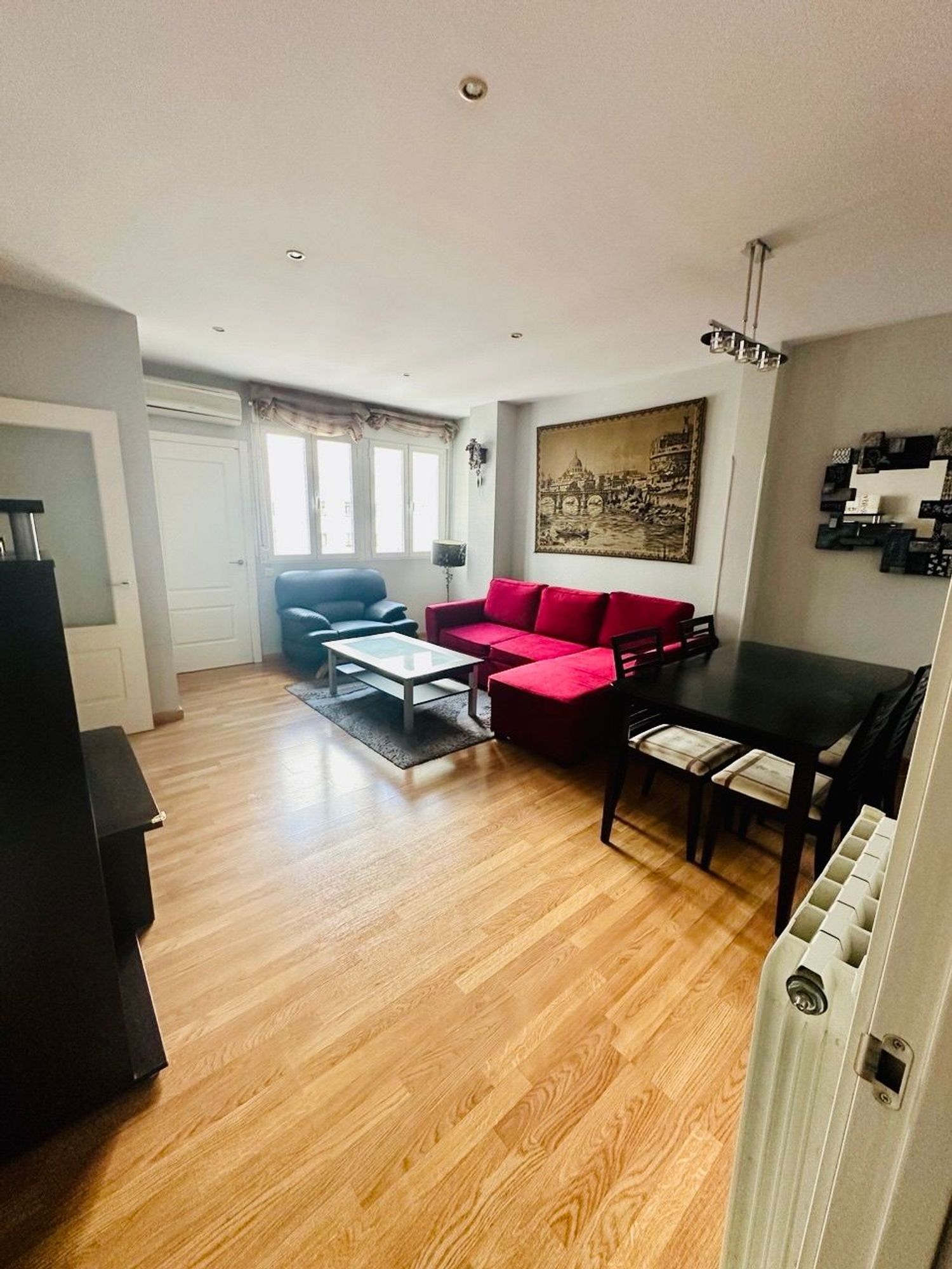 Piso en calle de Ibiza, 27