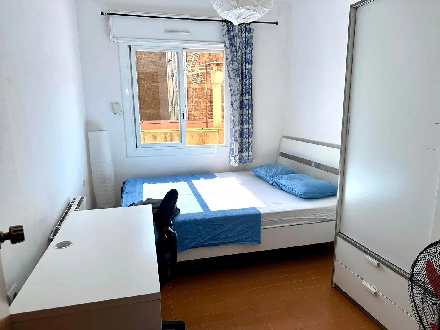 Estudio en calle de les Escoles, 8