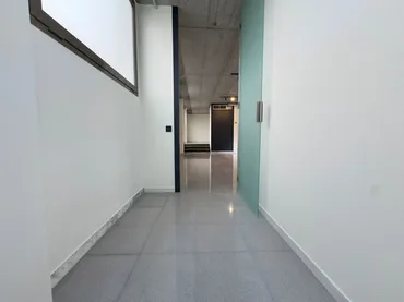 Local comercial en  Carrer del Pantà 92 - Foto 13