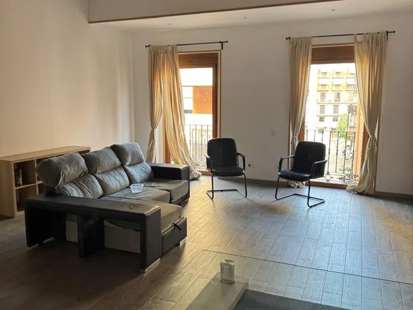 Piso en Barrio El Mercat - Foto 1