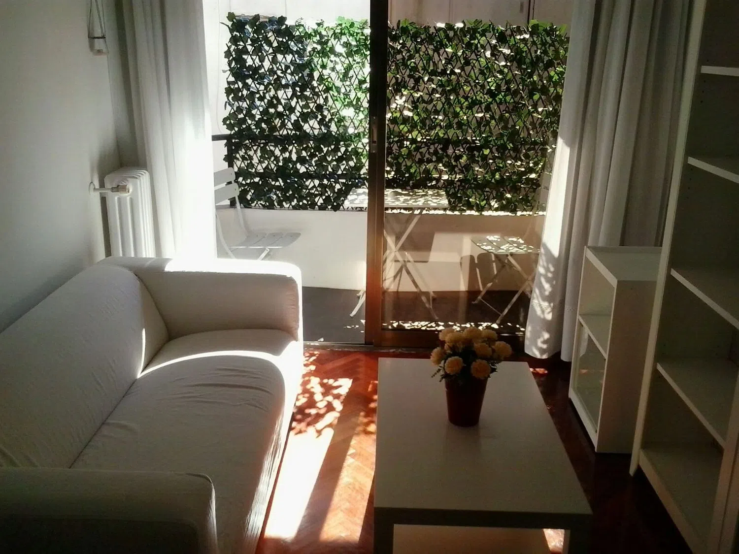 Piso en calle Guzmán el Bueno, 16 - Foto 2