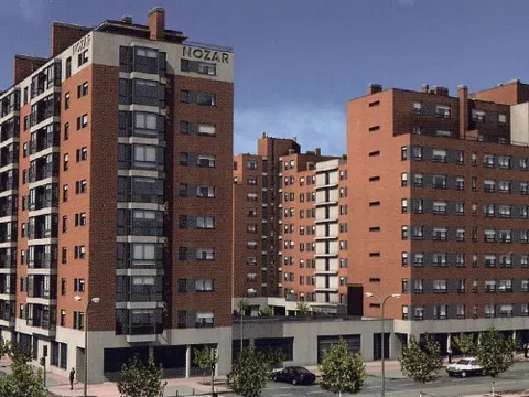 Piso en calle de Eros, 7