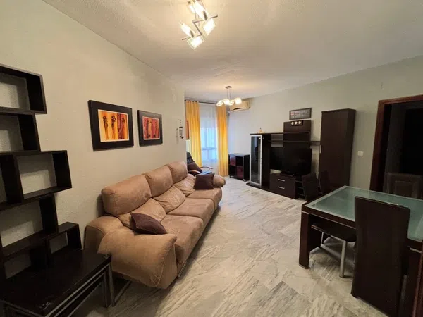 Piso en avenida de las Ciencias, 10 - Foto 2