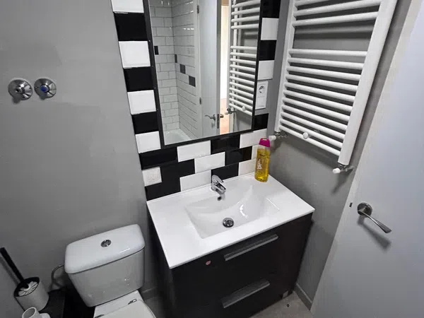 Piso en calle de Barcelona, 64 - Foto 2