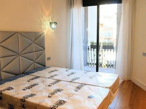 Piso en plaza del Doctor Letamendi, 10