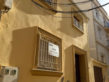 Casa adosada en  Calle Entina 10 - Foto 1