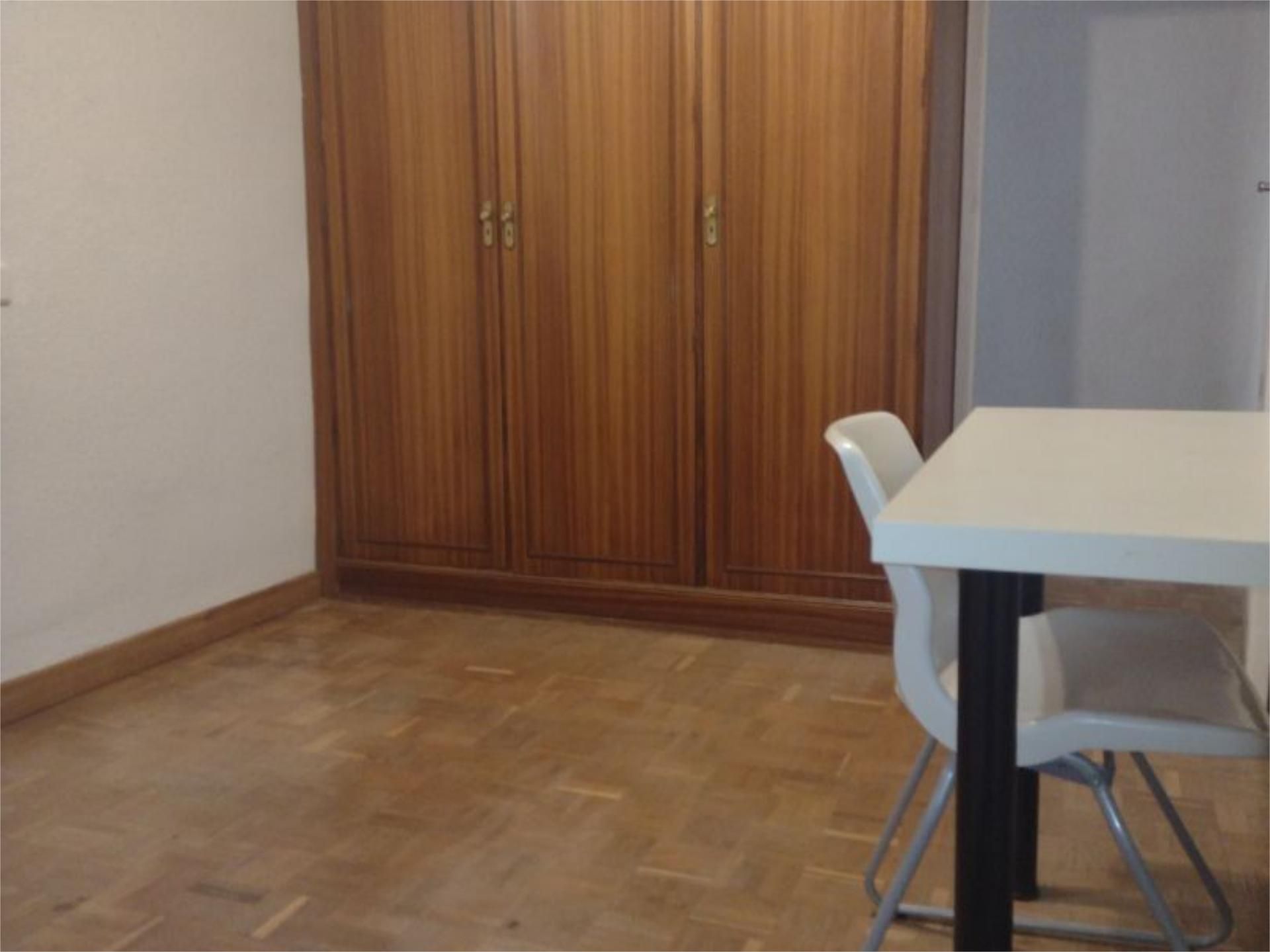 Piso en  Calle de Escosura 4 - Foto 8