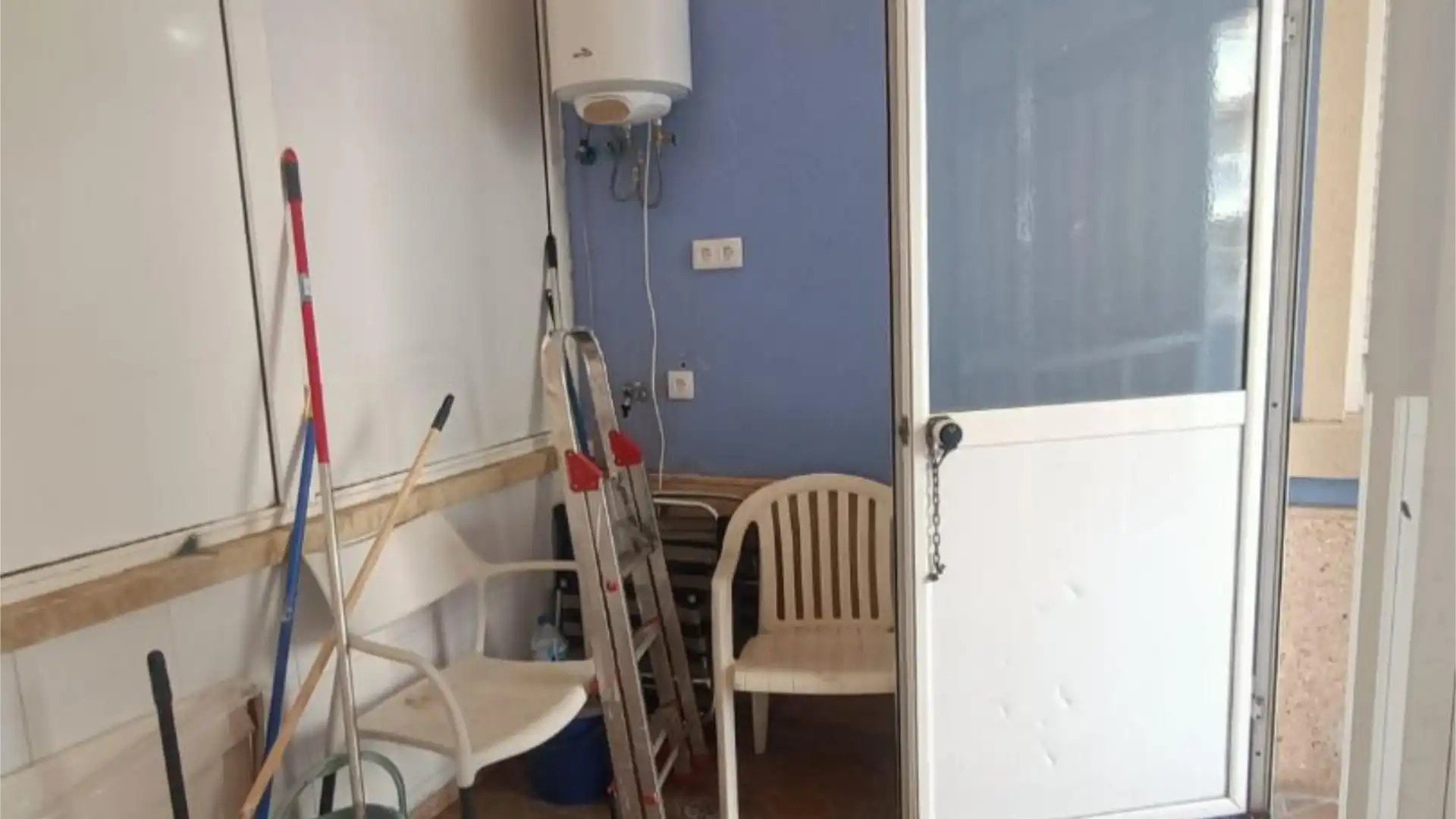 Casa adosada en  Carrer Consueta 56 - Foto 8