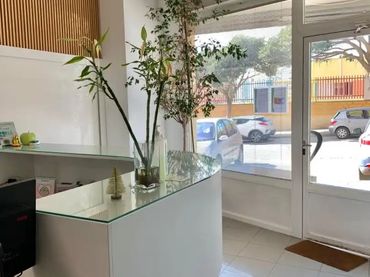 Local comercial en  Calle Mercedes Llopart 8 - Foto 13