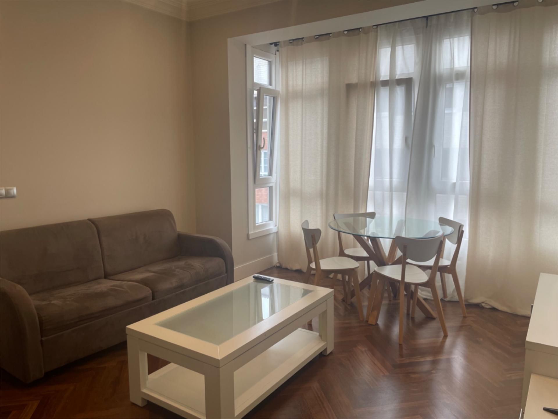 Piso en  Rúa Rosalía de Castro 13 - Foto 4