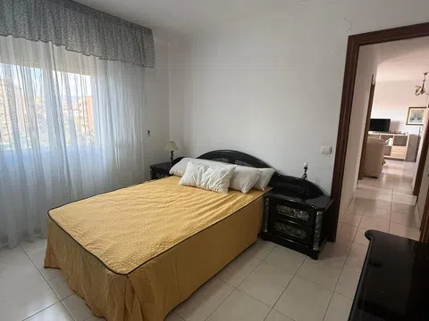 Piso en avenida Carlos Haya, 3