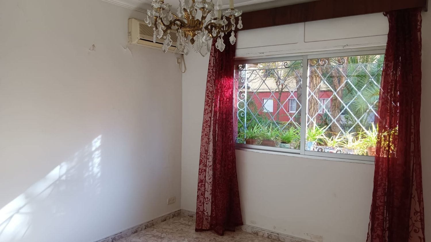 Piso en calle de Pinilla del Valle, 8