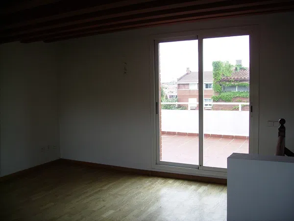 Chalet adosado en Montigalà - Foto 1
