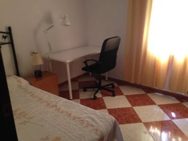 Piso en Calle Chaves Rey, 2, Reina Mercedes - Heliópolis - Foto 1